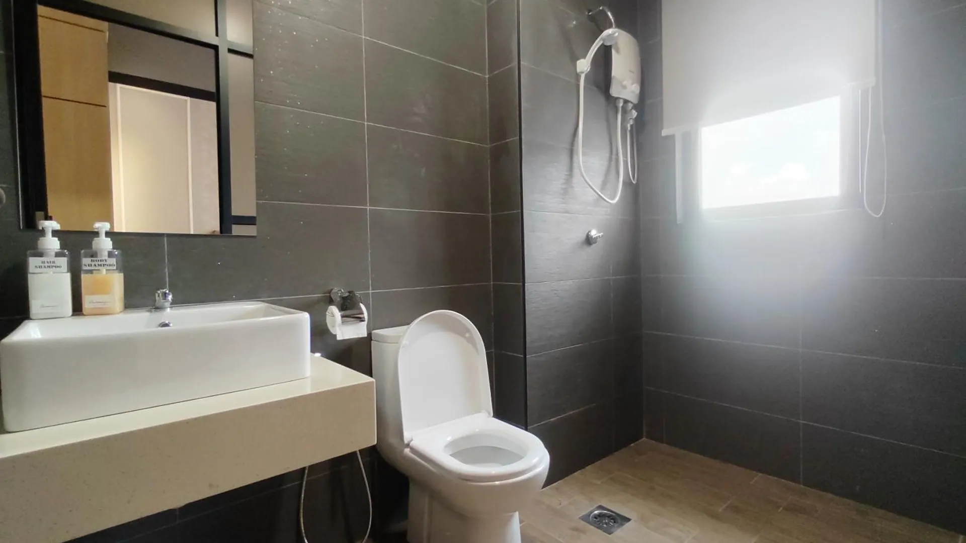 Aparthotel Mykey The Quartz A-10-09 Melaka City Malaysia